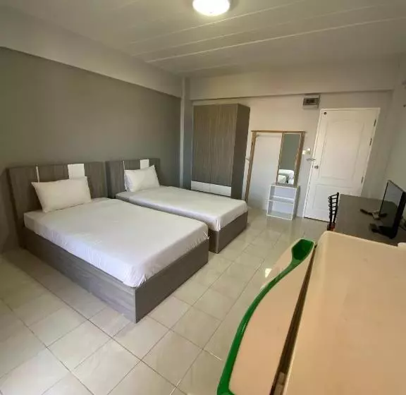 Burapha Bangsaen Garden Apartment