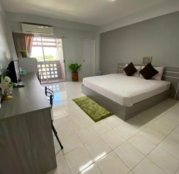 Burapha Bangsaen Garden Apartment