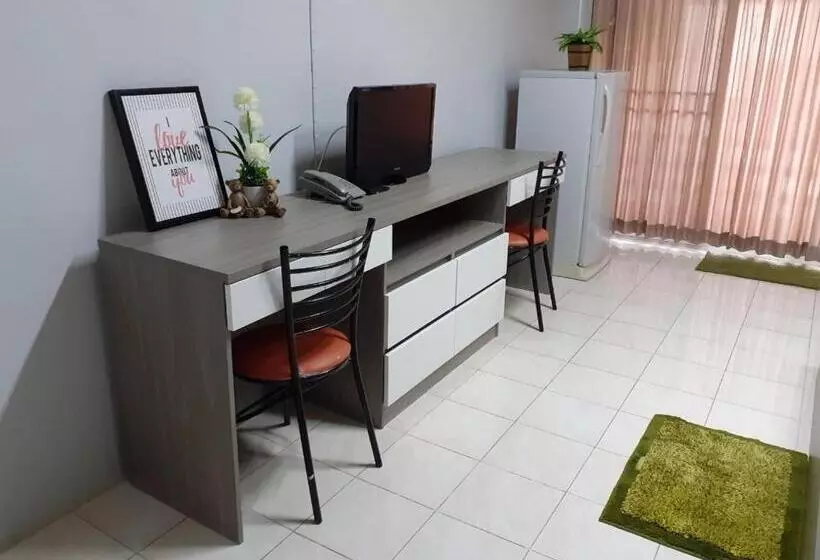 Burapha Bangsaen Garden Apartment