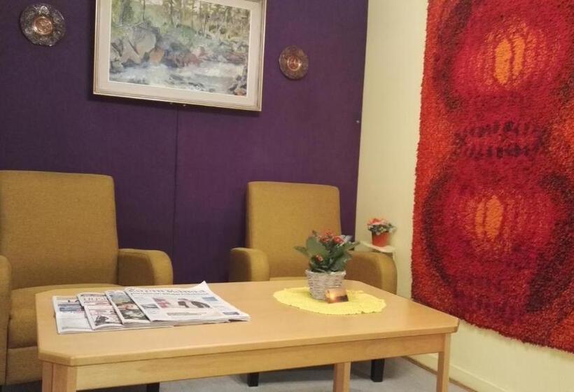 پانسیون Guesthouse Outa