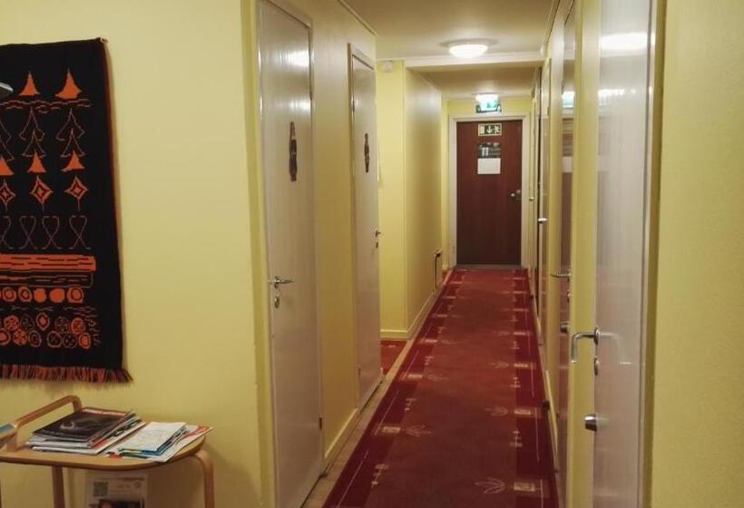 پانسیون Guesthouse Outa