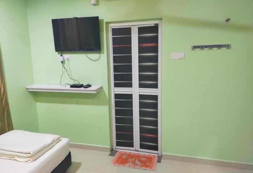 Pensão Leaf Guest House