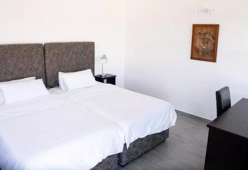 پانسیون Otjohotozu Guestfarm