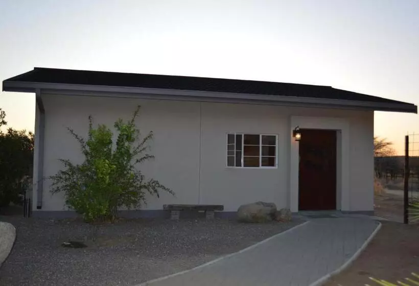 پانسیون Otjohotozu Guestfarm