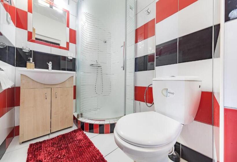 Majatalo Penzion U Hráze