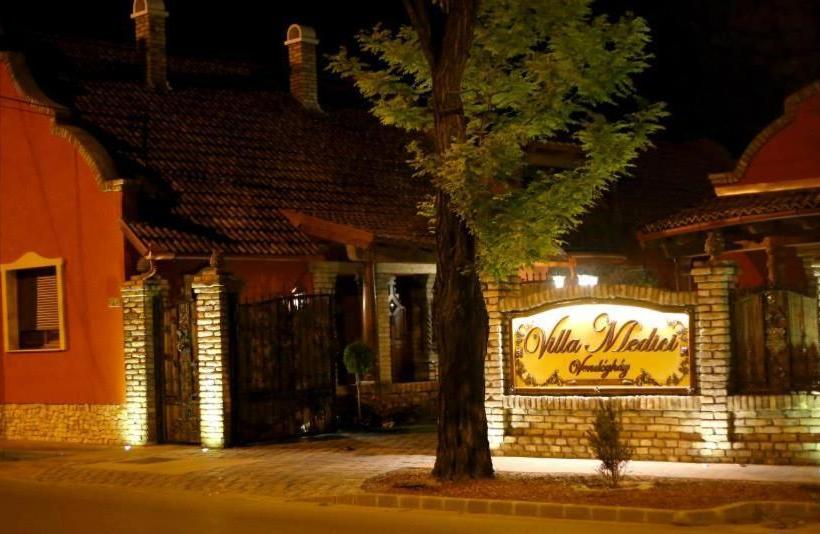 פנסיון Villa Medici Vendégház