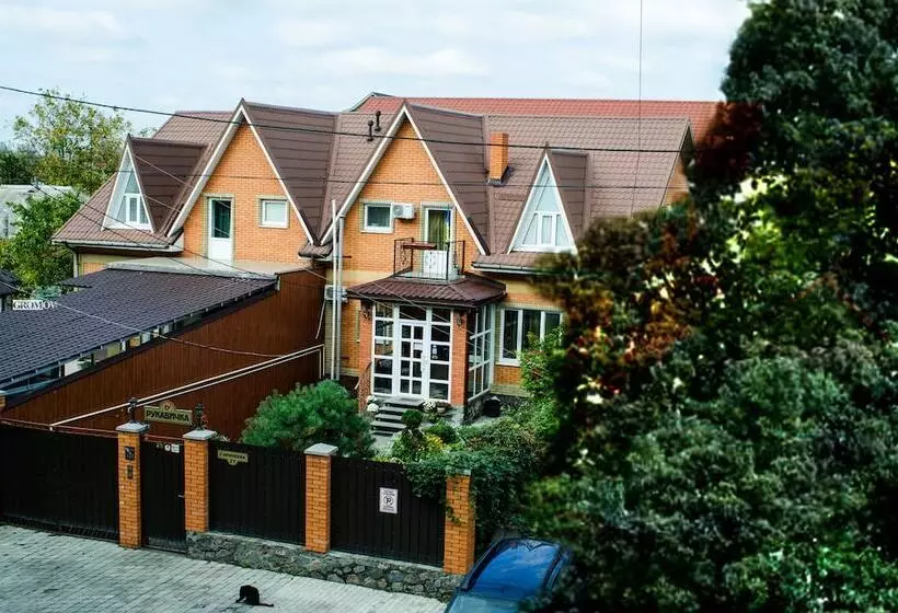 Retkeilymaja Mini Hotel Glove House