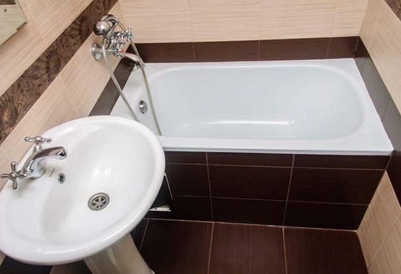 Общежитие Mini Hotel Glove House