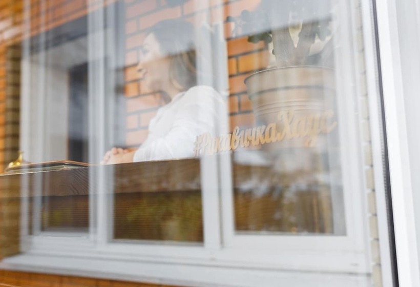 Общежитие Mini Hotel Glove House