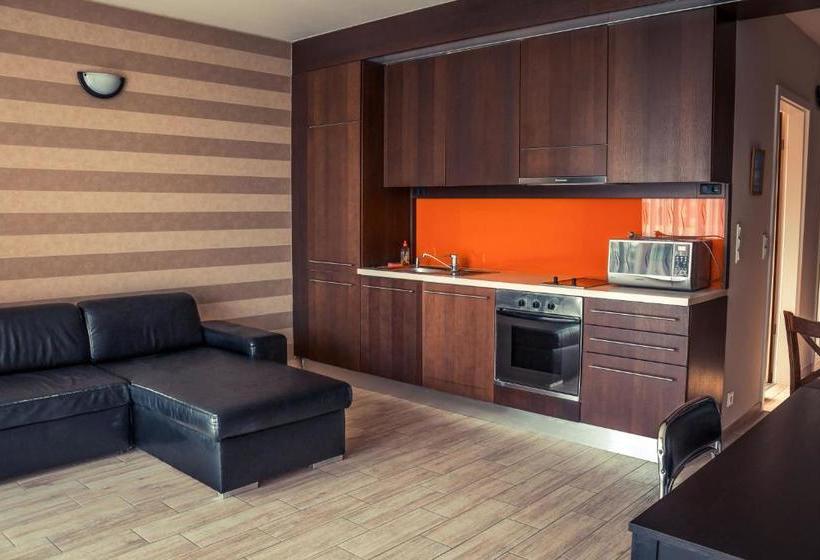 Bl Yachtclub & Apartments