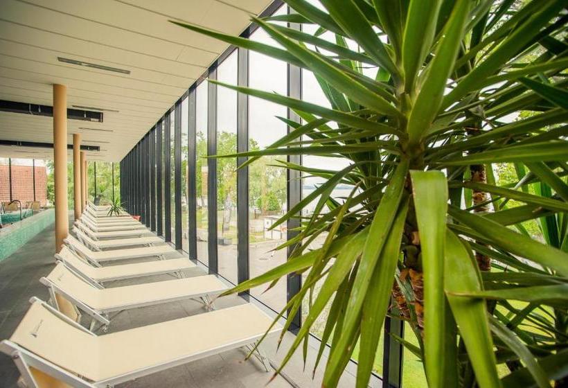 Bl Yachtclub & Apartments