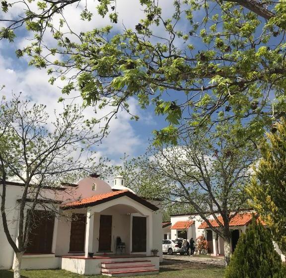 La Ilusión Hotel Campestre Y Balneario