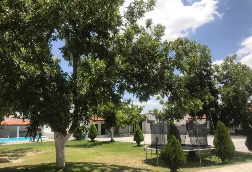 La Ilusión Hotel Campestre Y Balneario
