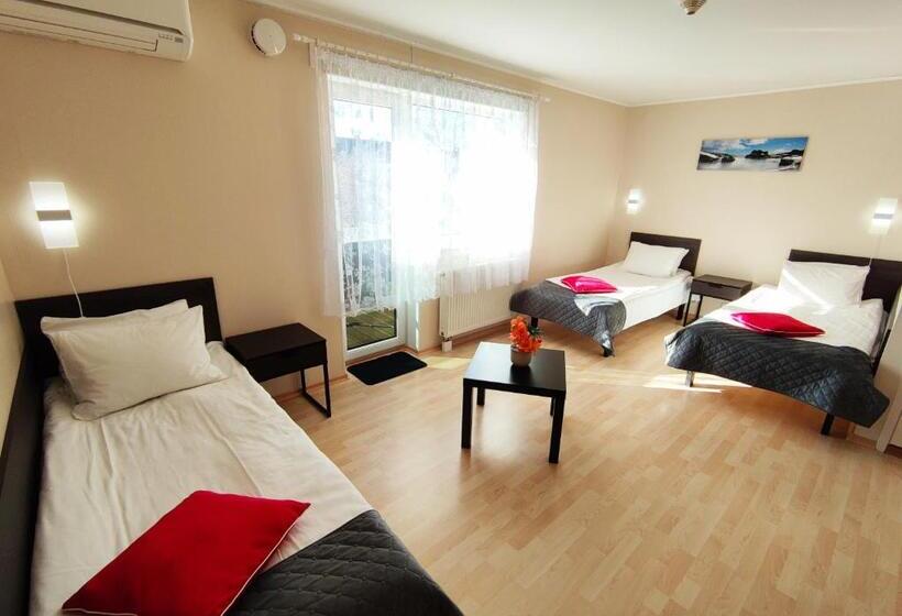 پانسیون Aisa Guesthouse