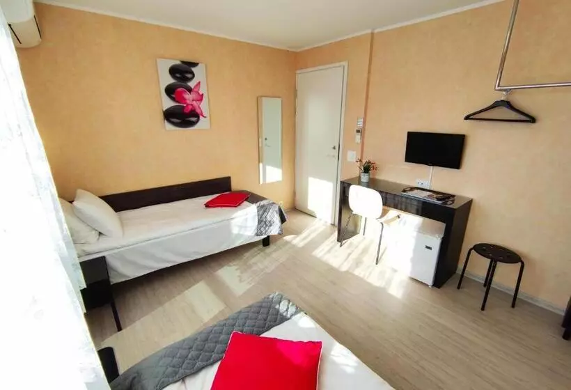 پانسیون Aisa Guesthouse