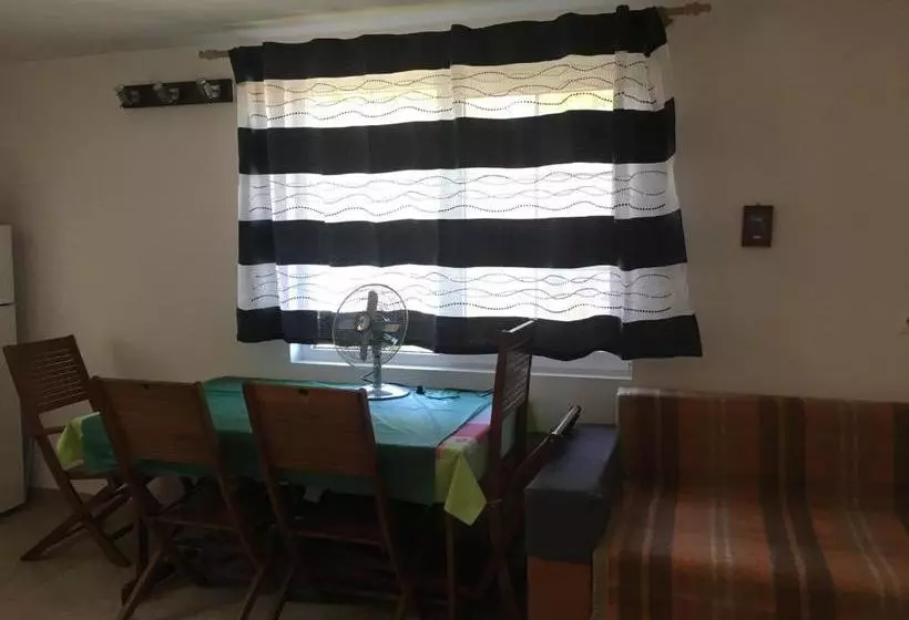 پانسیون Casa Dexter