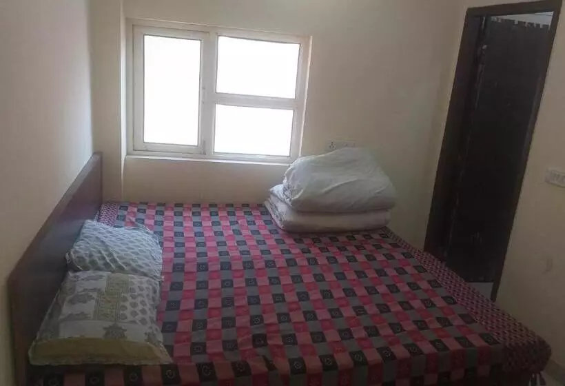 Majatalo Ever Green Guest House Travel Pg