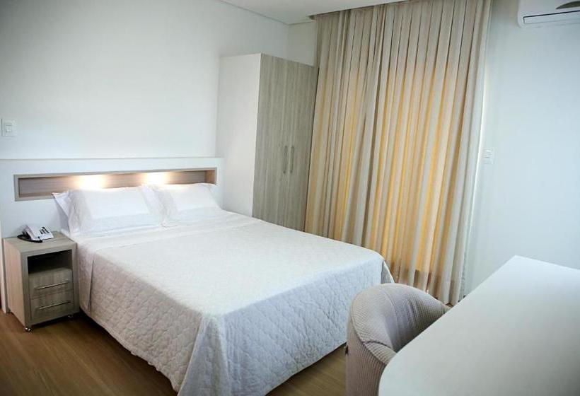 بنسيون Pousada Lena Rosa