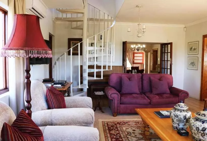 Majatalo Randrivier Guest House