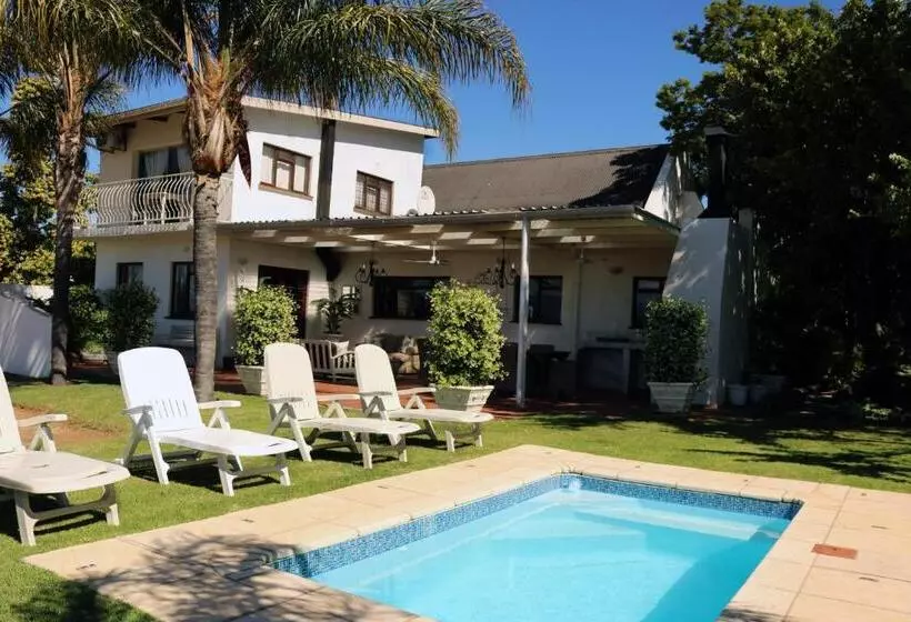 Majatalo Randrivier Guest House