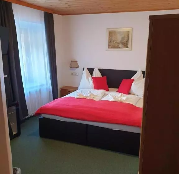 ペンション Weisses Rössel Cavallo Bianco