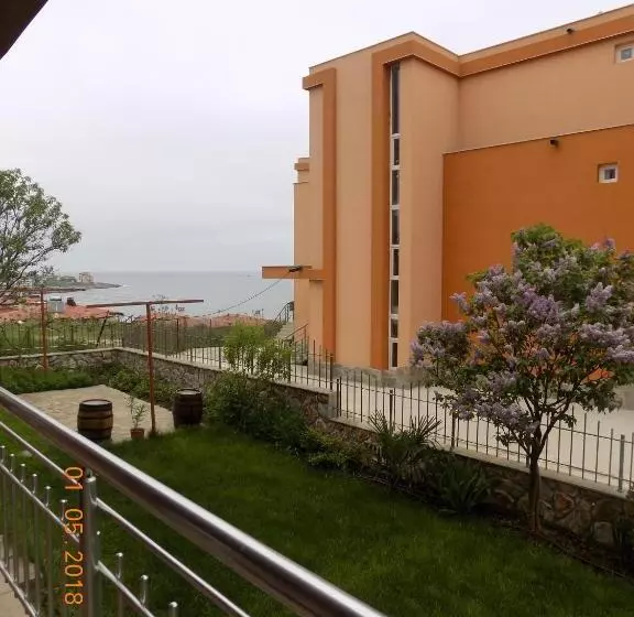 پانسیون Zenith Guest House