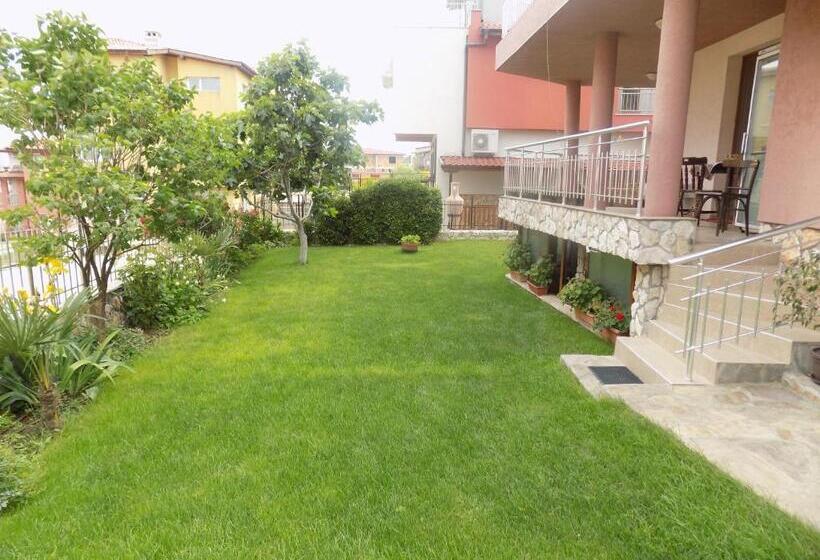 پانسیون Zenith Guest House