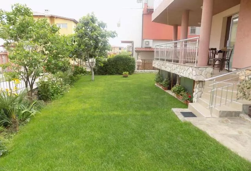 پانسیون Zenith Guest House