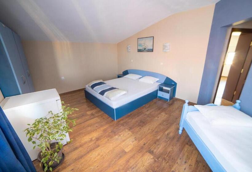 پانسیون Zenith Guest House