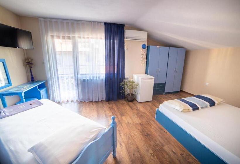 پانسیون Zenith Guest House