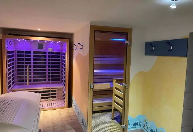 ユースホステル Gasthof Zum Mohrn