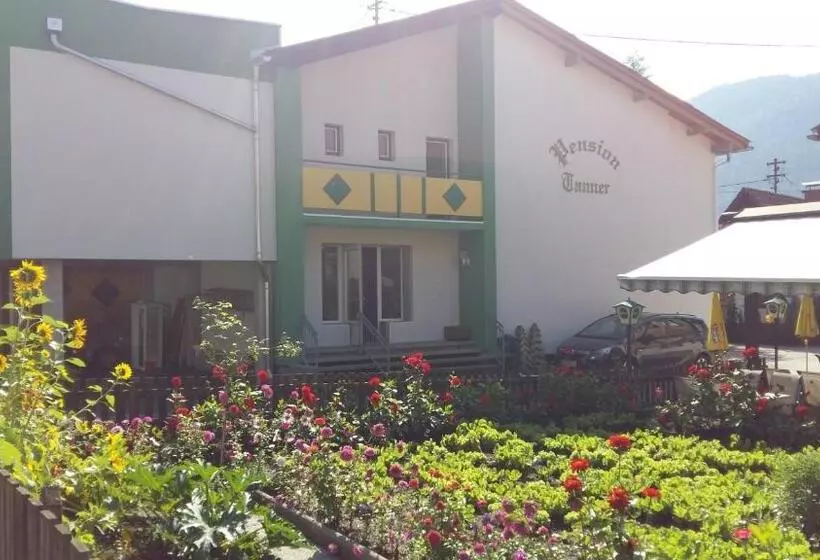 ユースホステル Gasthof Zum Mohrn