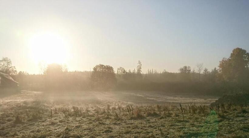 בית מלון כפרי Villa Vilan Countryside Lodging