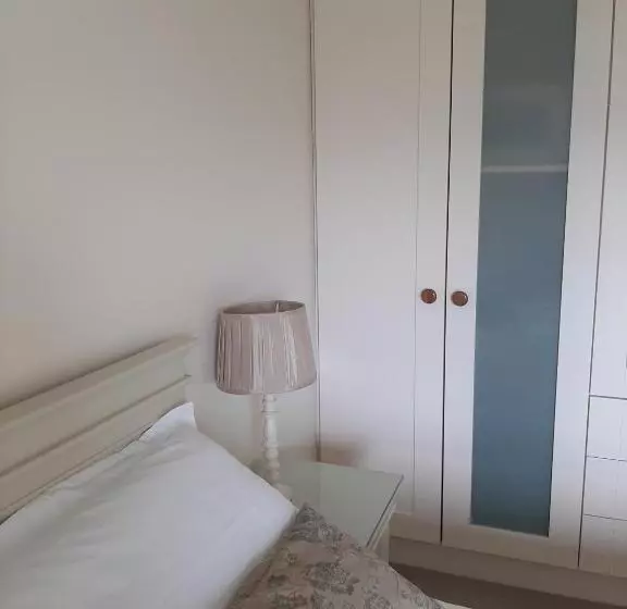 Majatalo Abhainn Ri Farmhouse