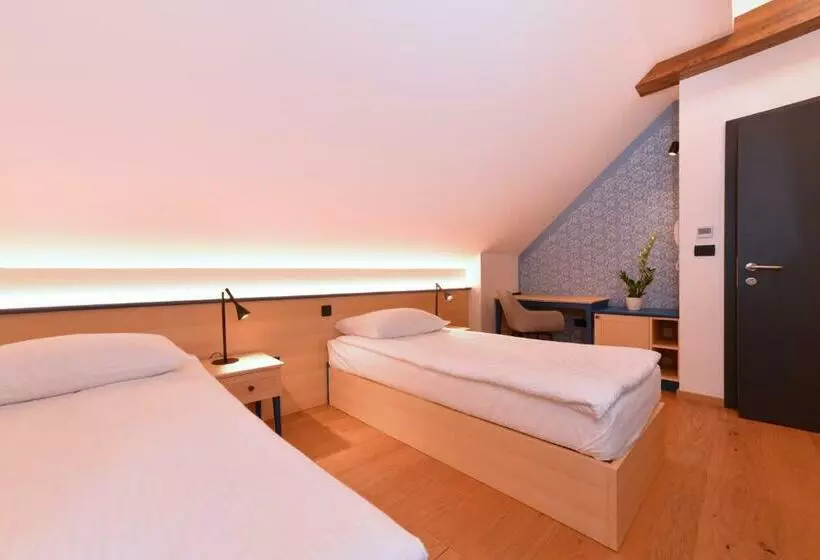 پانسیون Guesthouse Les