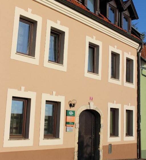 پانسیون Guesthouse Les