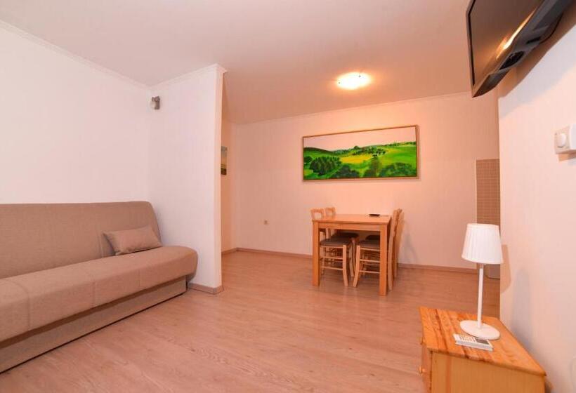 پانسیون Guesthouse Les