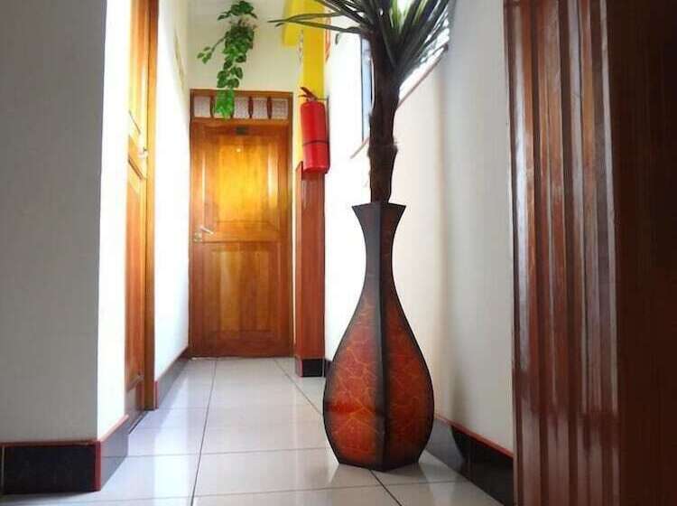 پانسیون Hostal Ventura Isabel