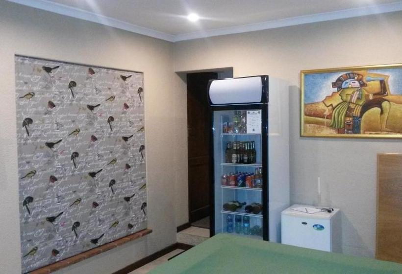 بنسيون Old Oak Guest House