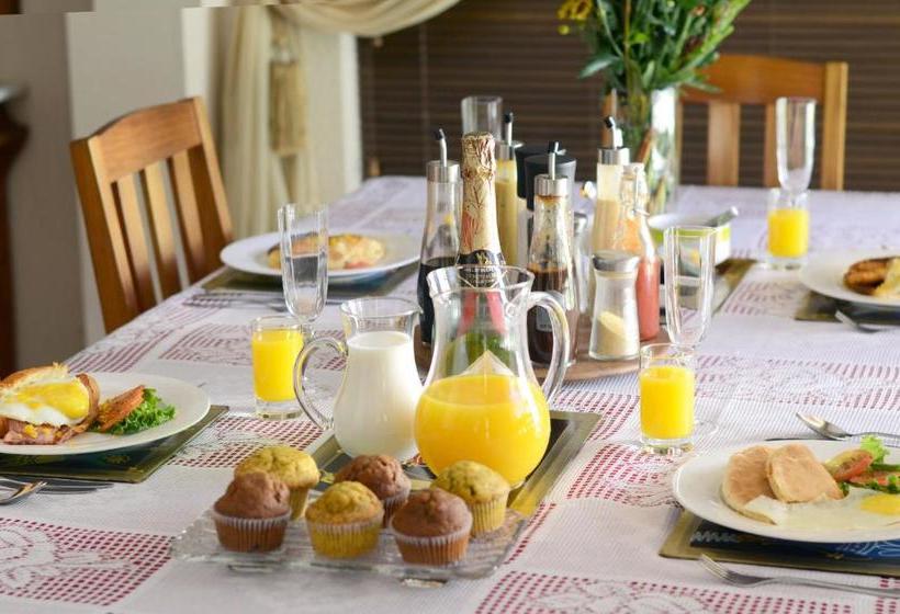 بنسيون Old Oak Guest House