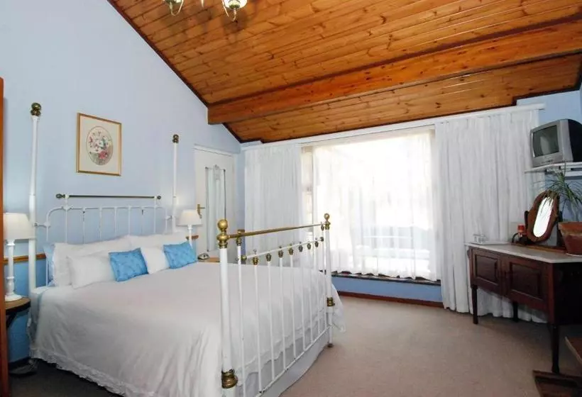 ペンション Old Oak Guest House