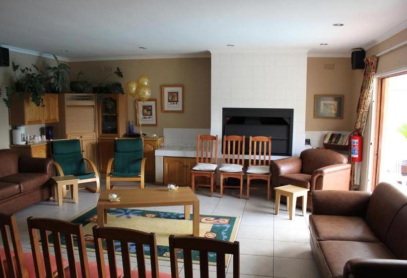 بنسيون Old Oak Guest House