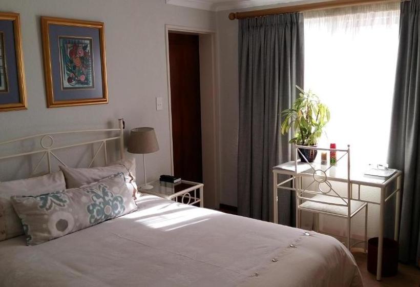 بنسيون Old Oak Guest House