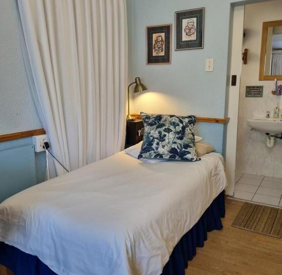 بنسيون Old Oak Guest House