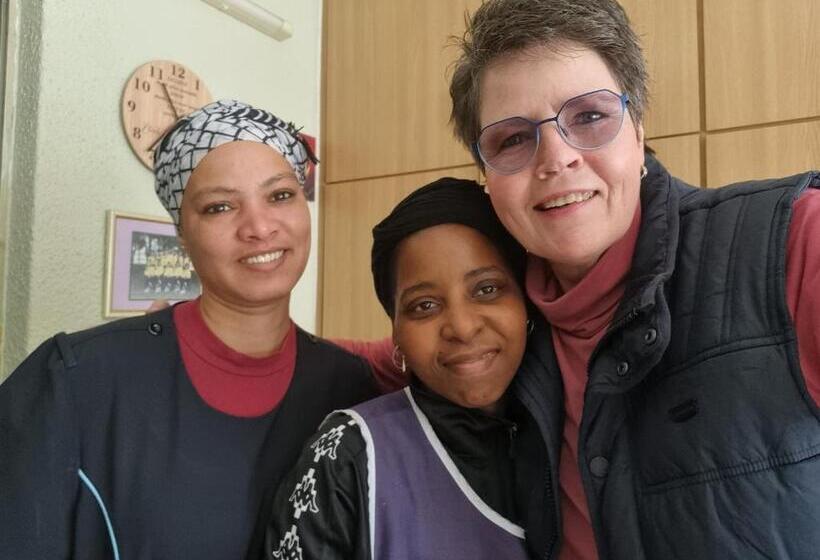 بنسيون Old Oak Guest House