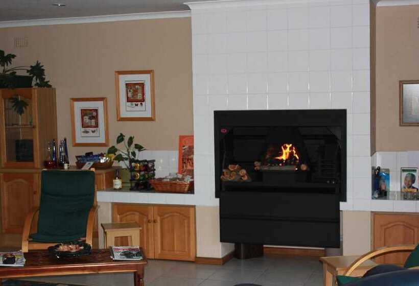 بنسيون Old Oak Guest House