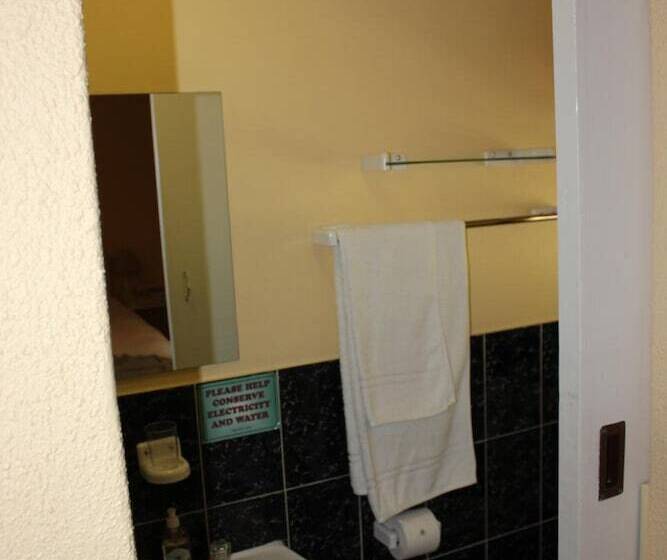 بنسيون Old Oak Guest House