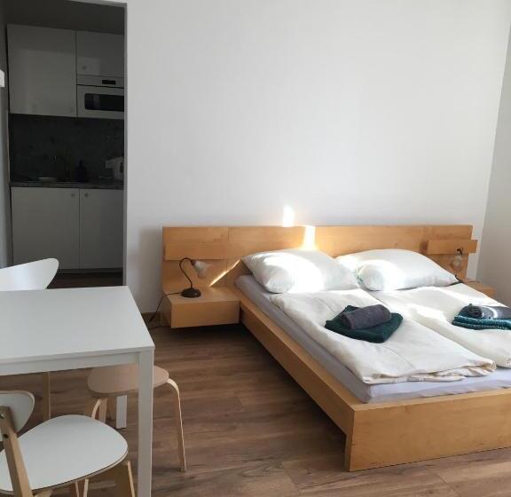 פנסיון Penzion Nad Bankou