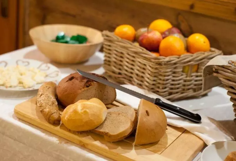 Retkeilymaja Gasthof Schöntal