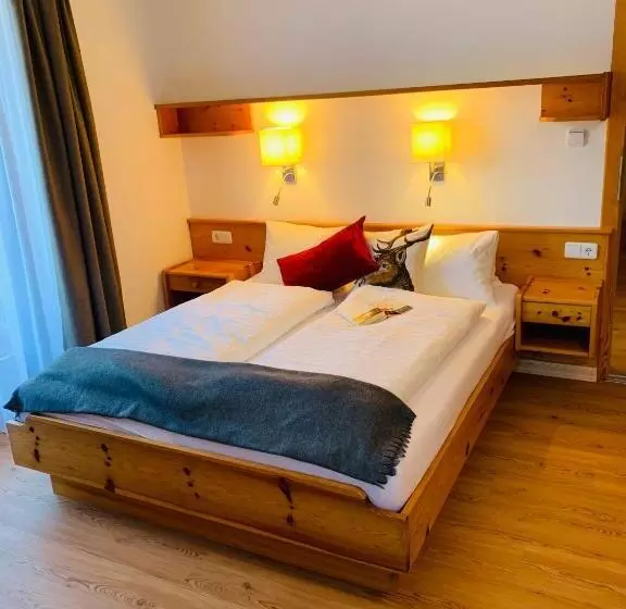 Retkeilymaja Gasthof Schöntal